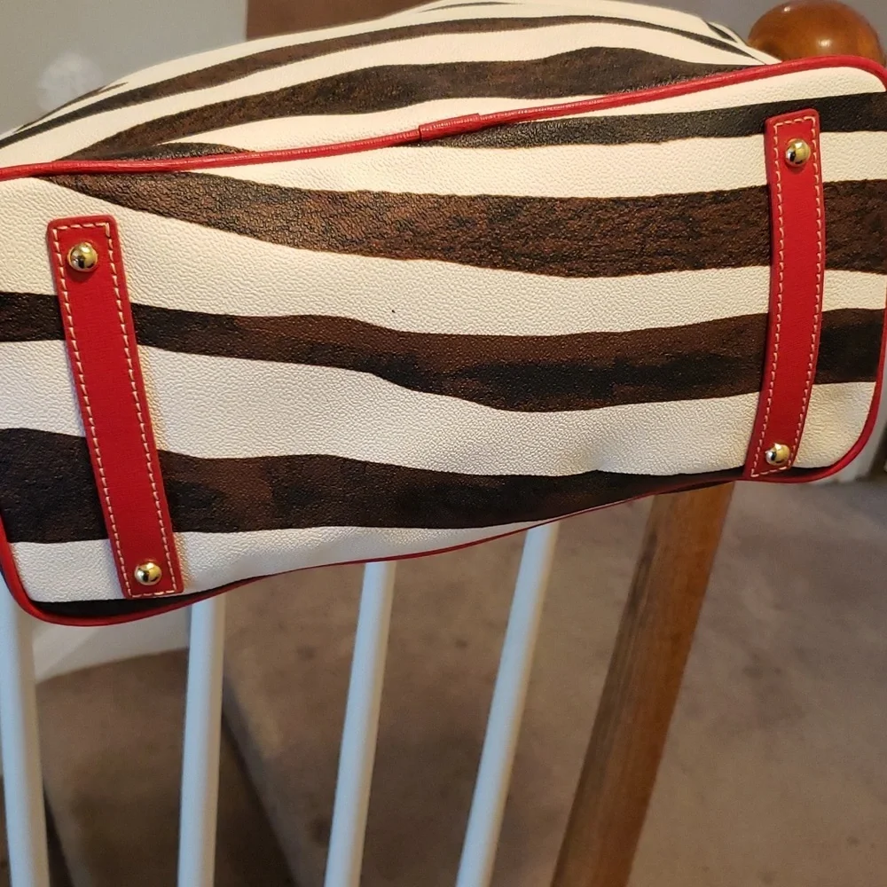 Dooney and Bourke zebra tote - Picture 7 of 16
